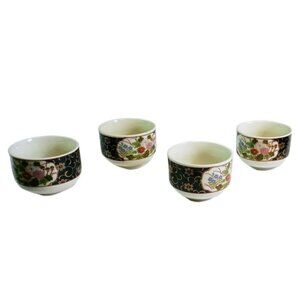 Porcelain Tea Cups Set Of 4 Floral Pattern Gold Accents Asian Style